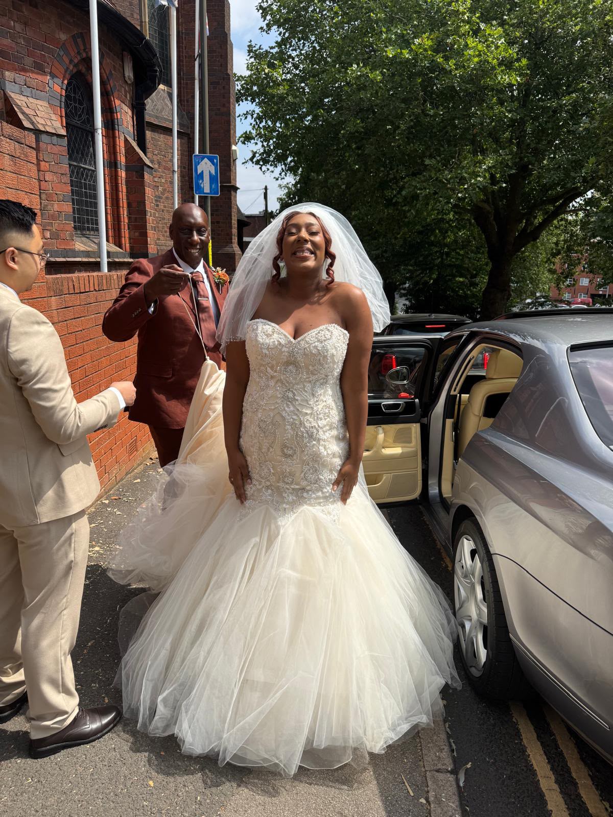Bride arriving at her wedding